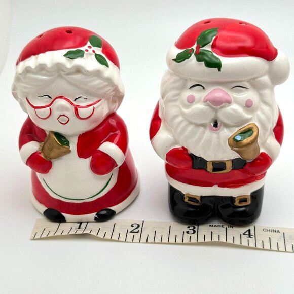Vintage Mr. & Mrs. Santa Claus Salt & Pepper Shakers Ceramic Christmas Decor - Picture 3 of 10